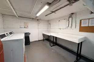 1076 E Main St, Stamford, CT 06902 - Photo 34