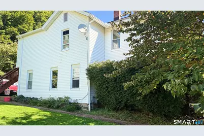 26 Hickok Avenue, Bethel, CT 06801 - Photo 2