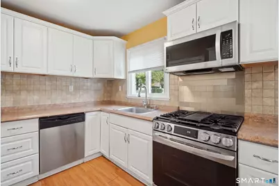 13 Corn Tassle Road, Naugatuck, CT 06770 - Photo 10