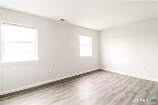 8195 Park Ave, Danbury, CT 06810 - Photo 18