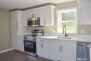43 Hale Haven Ct, Montville, CT 06382 - Photo 8