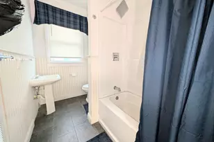 1757 E Main St, Bridgeport, CT 06610 - Photo 20