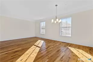 73 W Main St, Clinton, CT 06413 - Photo 8