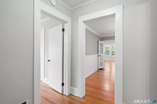 377 Park Rd, West Hartford, CT 06119 - Photo 8
