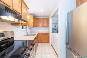 50 Quidnet Ct, Guilford, CT 06437 - Photo 2