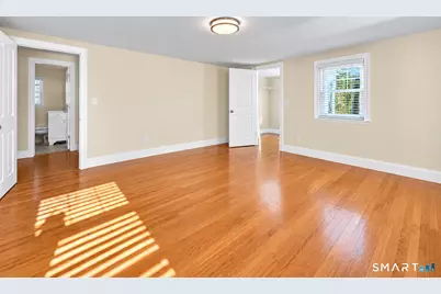 4 Anchor Street, Danbury, CT 06811 - Photo 2