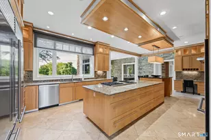 39 Hazen Dr, Avon, CT 06001 - Photo 8