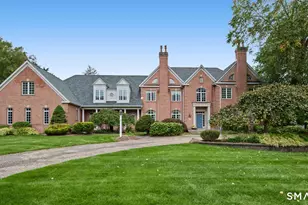 39 Hazen Dr, Avon, CT 06001 - Photo 2