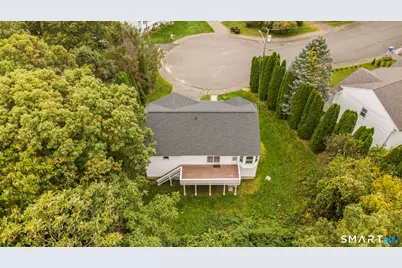 63 Oakcrest Circle, Waterbury, CT 06708 - Photo 4