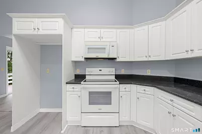 63 Oakcrest Circle, Waterbury, CT 06708 - Photo 12