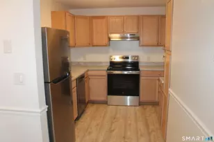 666 Broad St, Meriden, CT 06450 - Photo 4