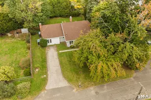 15 Mills St, Westport, CT 06880 - Photo 2