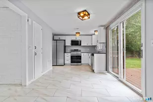 15 Mills St, Westport, CT 06880 - Photo 14