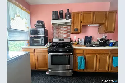 235-237 Hanover Street, Bridgeport, CT 06605 - Photo 6