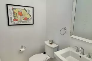 9 Anthony Pl, Trumbull, CT 06611 - Photo 8