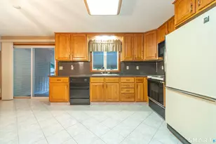 118 Camp St, Middletown, CT 06457 - Photo 10