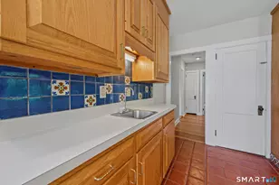 71 Everett Ave, West Hartford, CT 06107 - Photo 14