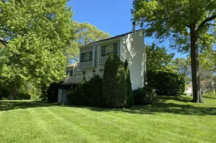 14 Currier Ct, Cheshire, CT 06410 - Photo 1