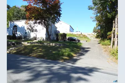 70 Wooster Avenue, Waterbury, CT 06708 - Photo 22