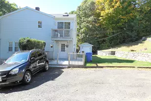 70 Wooster Ave, Waterbury, CT 06708 - Photo 2