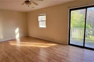 375 Glendale Ave, Bridgeport, CT 06606 - Photo 2