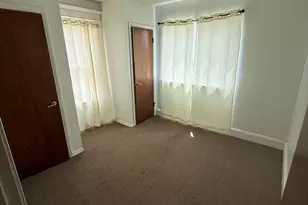 35 Woodward Ave, Waterbury, CT 06705 - Photo 8