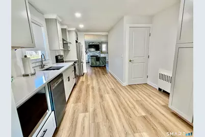 67 Belmont Circle, Danbury, CT 06810 - Photo 4
