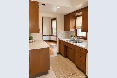 428 Central Avenue, New Haven, CT 06515 - Photo 6