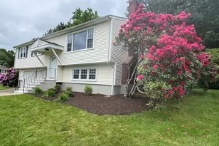 210 Cloudland Rd, North Haven, CT 06473 - Photo 2