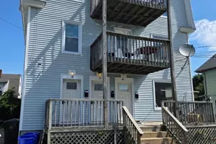 35 Linden St, New London, CT 06320 - Photo 2