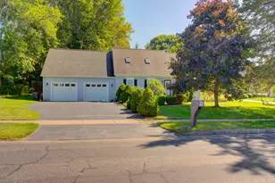 16 Jefferson Dr, Killingly, CT 06239 - Photo 2