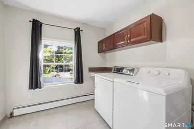292 Charter Oak Street, Manchester, CT 06040 - Photo 28
