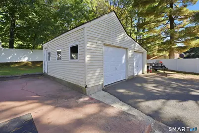292 Charter Oak Street, Manchester, CT 06040 - Photo 32