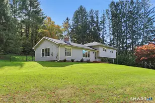 961 Middlebury Rd, Middlebury, CT 06762 - Photo 2
