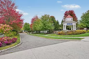 1 Rivington Way, Danbury, CT 06810 - Photo 32
