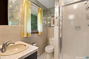 28 Angela Dr, Wethersfield, CT 06109 - Photo 20