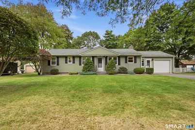 327 Burnham Street, Manchester, CT 06042 - Photo 2