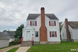25 Regent St, Bridgeport, CT 06606 - Photo 2