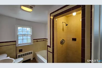 25 Regent Street, Bridgeport, CT 06606 - Photo 18