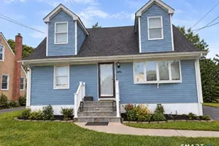 691 Stratford Rd, Stratford, CT 06615 - Photo 2
