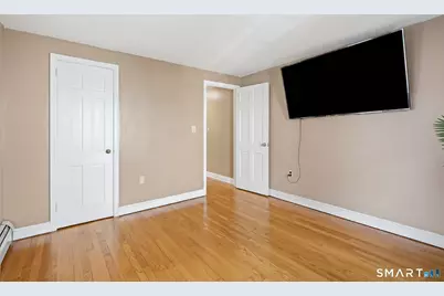 218 Columbia Street, New Britain, CT 06052 - Photo 20