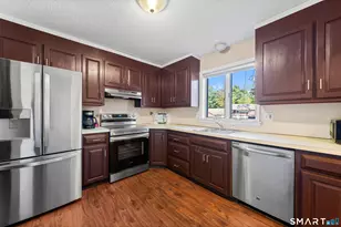 54 Candlewood Dr, Enfield, CT 06082 - Photo 4