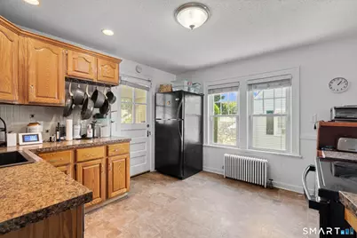72 Southwick Avenue, Waterbury, CT 06705 - Photo 10