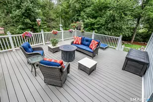 105 Perry Ave, Norwalk, CT 06850 - Photo 30