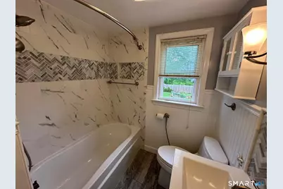 140 1/2 Stuart Avenue, Norwalk, CT 06850 - Photo 6
