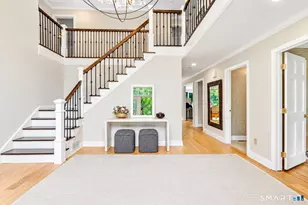 3 Crescent Ln, Trumbull, CT 06611 - Photo 6