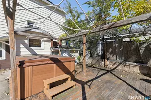 35 Edwards St, Hamden, CT 06517 - Photo 26