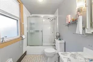 35 Edwards St, Hamden, CT 06517 - Photo 8