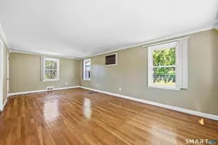 37 Clover St, Windsor, CT 06095 - Photo 8