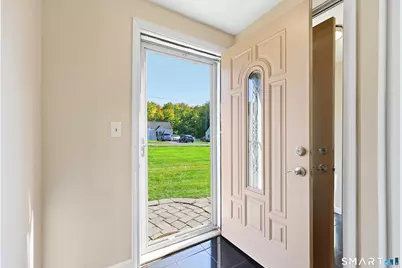 37 Clover Street, Windsor, CT 06095 - Photo 6